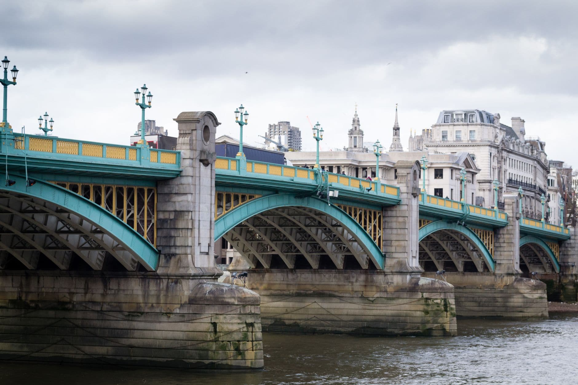 Londra