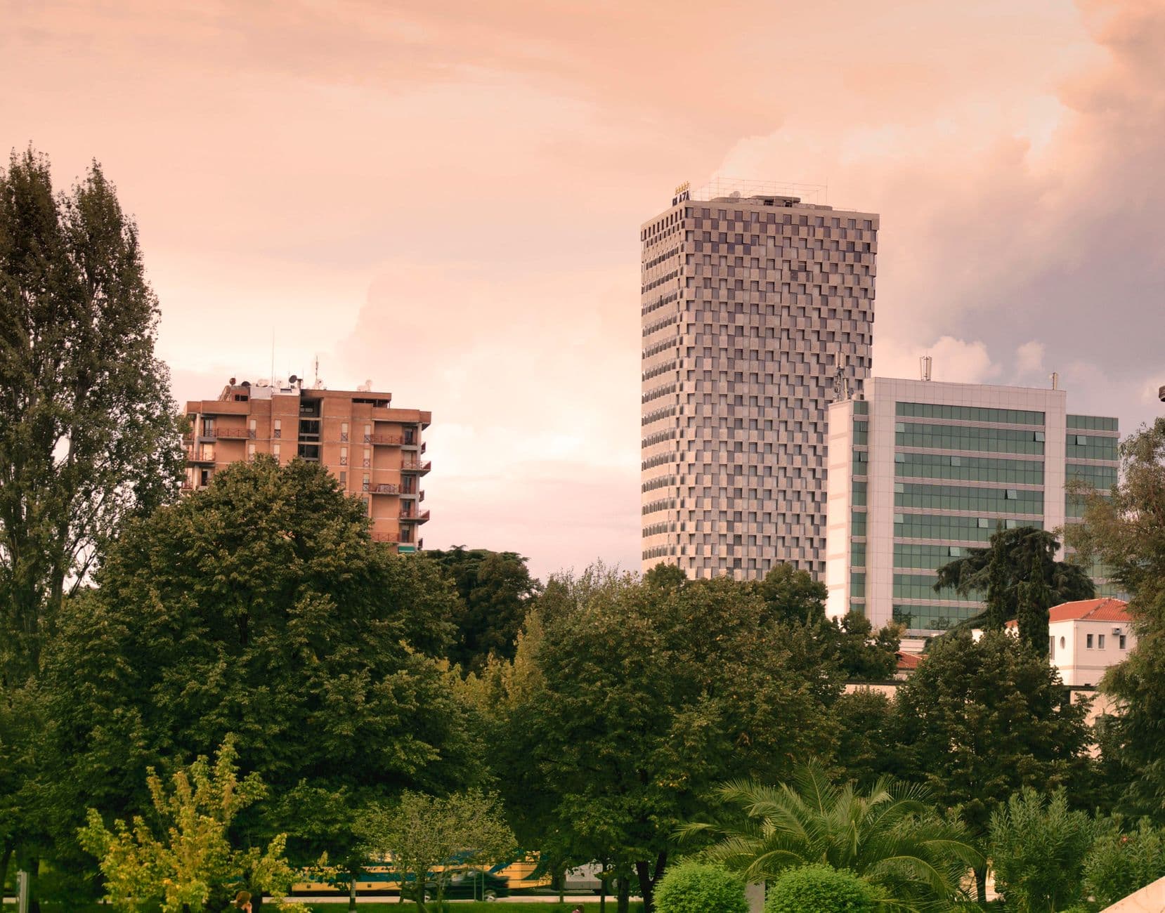 Tours and Hotels in Tirana 2